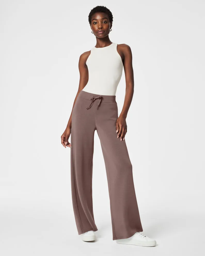 AirEssentials Smoke Wide Leg Pant