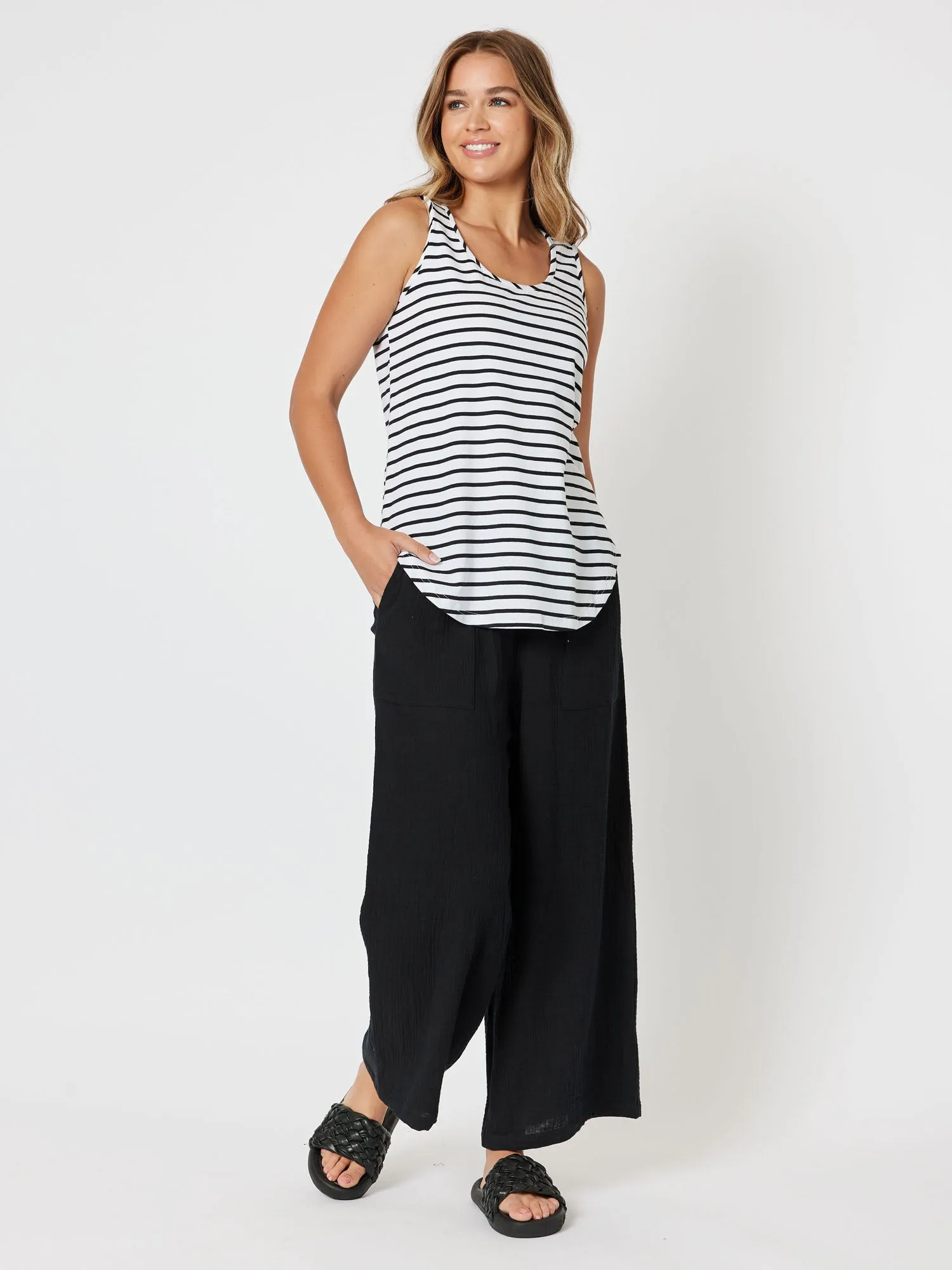 Byron Textured Wide Leg Pant - Black