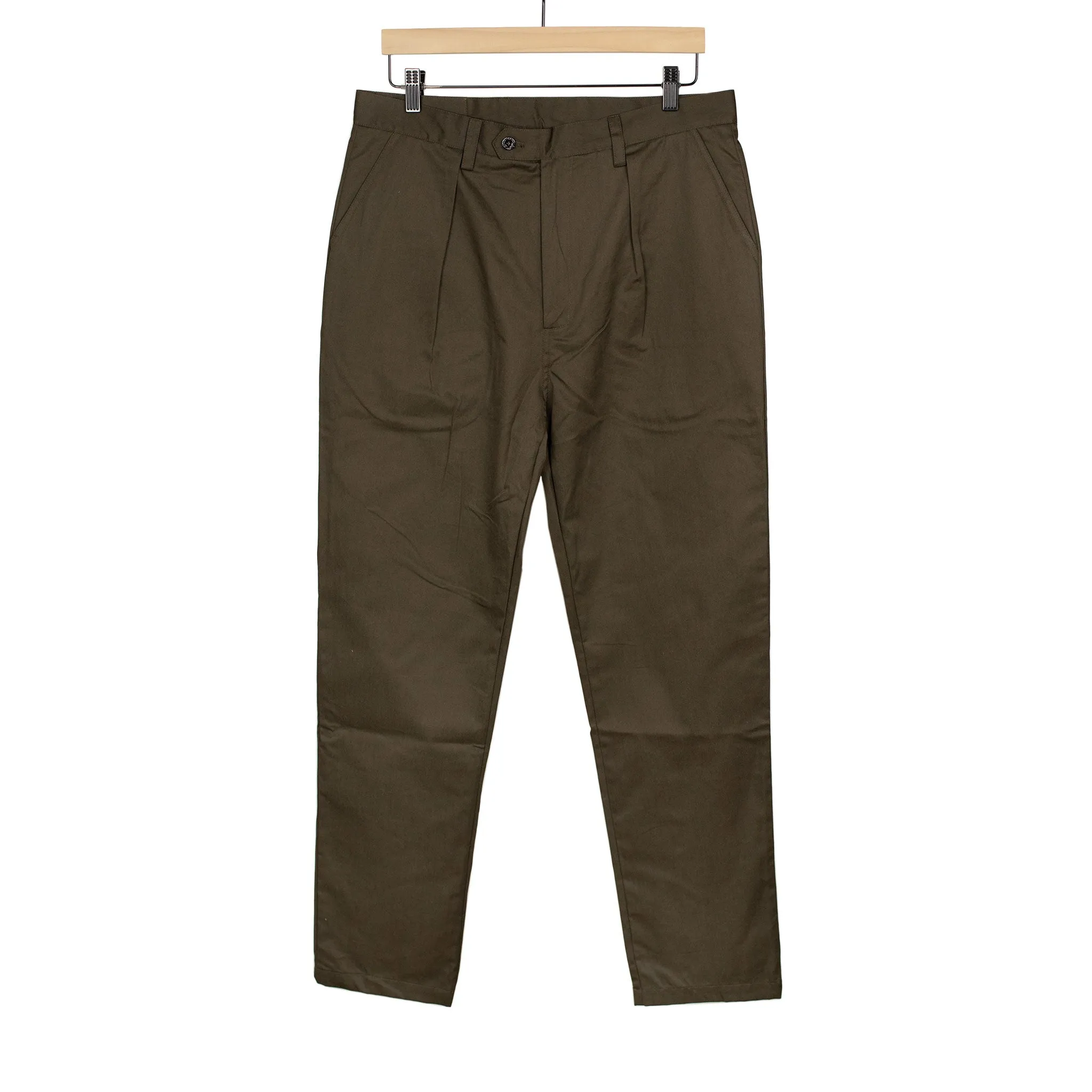 Comanche single-pleat trousers in brown cotton twill