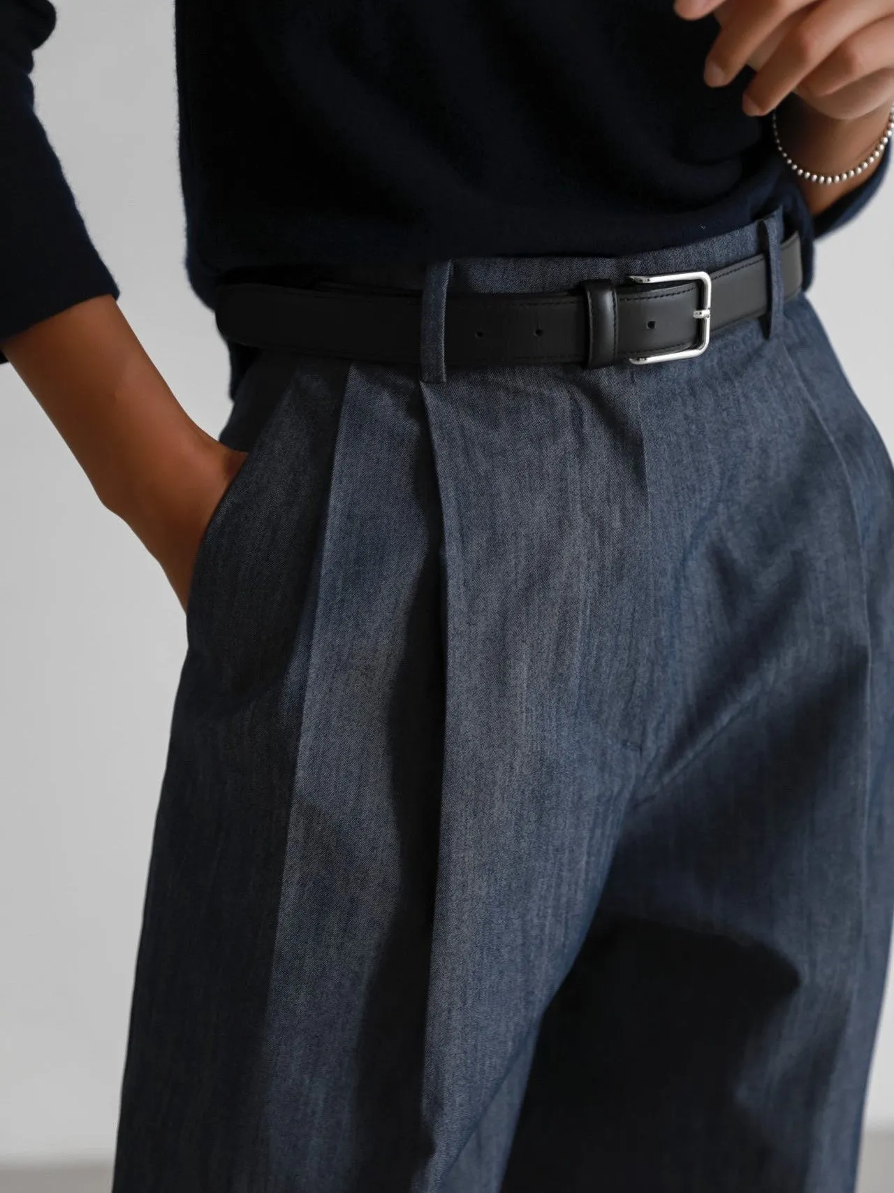 DOUBLE PIN-TUCK DENIM WIDE TROUSERS