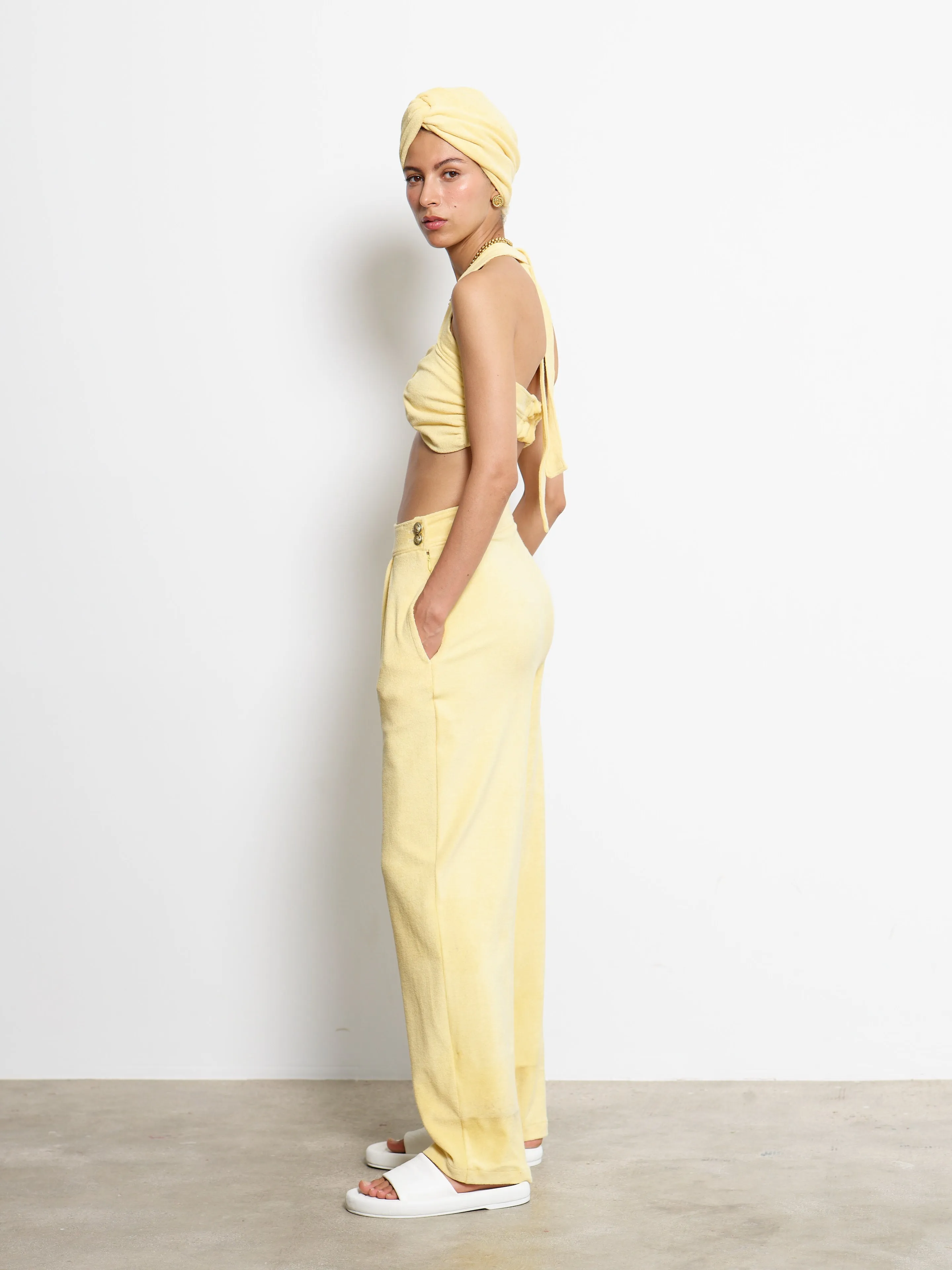 HIGH RISE PLEATED PANT YELLOW