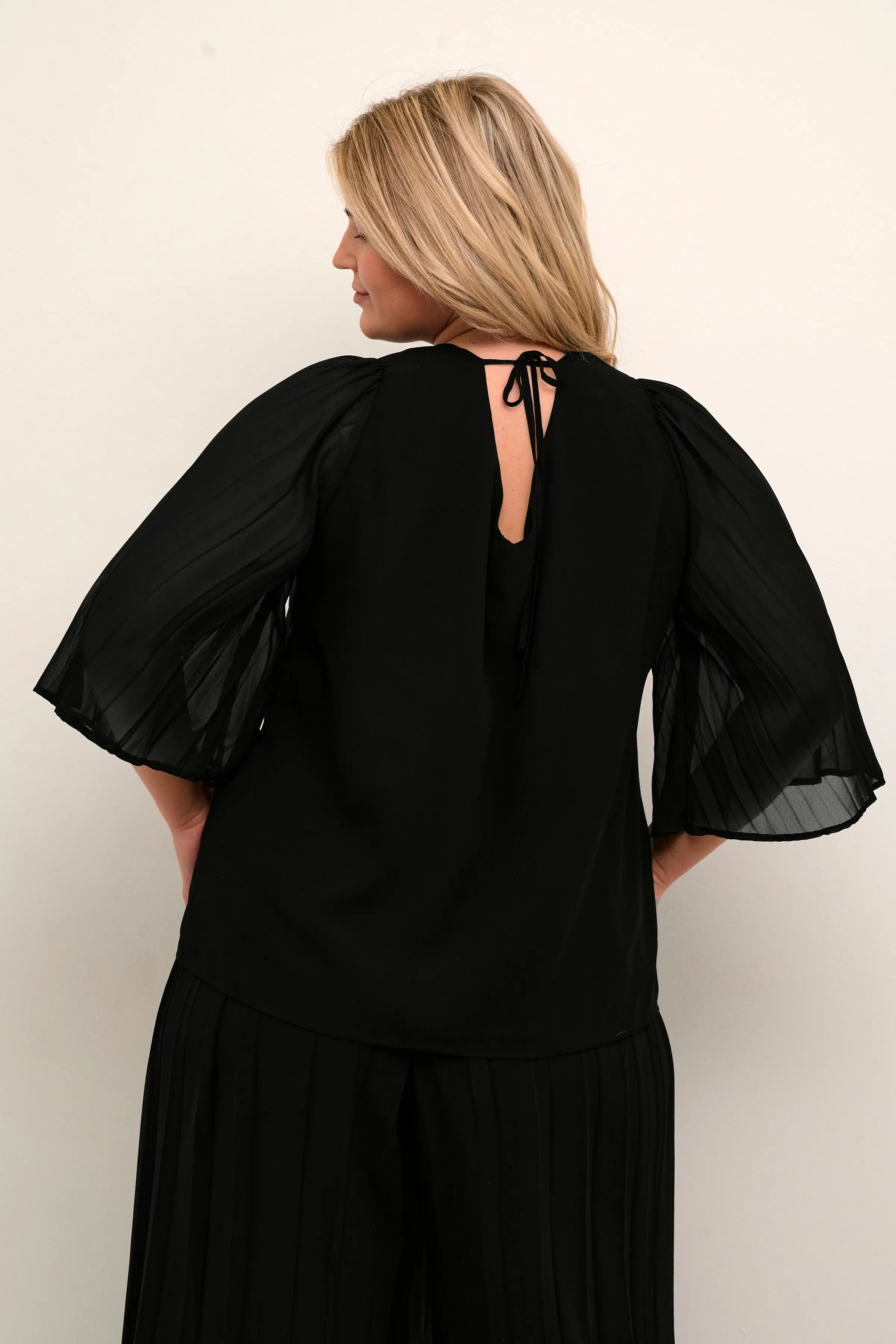 Kaffe Curve Feri Blouse in Black