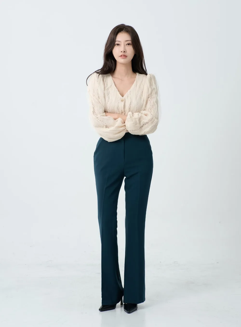 Slim Bootcut Tailored Pants IO18