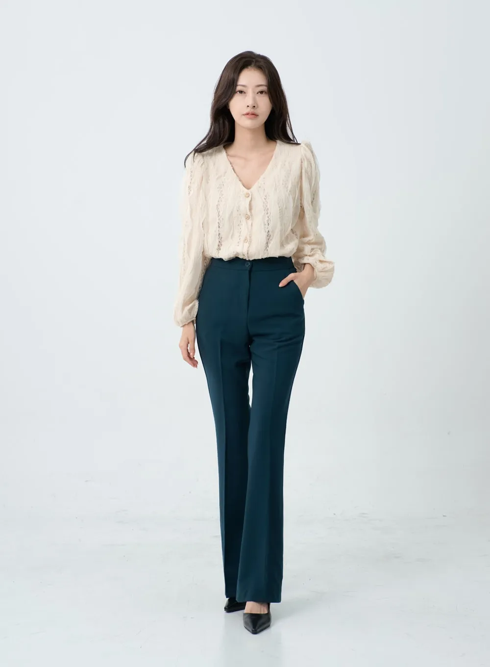 Slim Bootcut Tailored Pants IO18